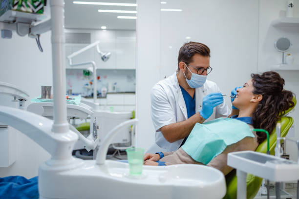 Best Tooth Extraction  in El Cenizo, TX